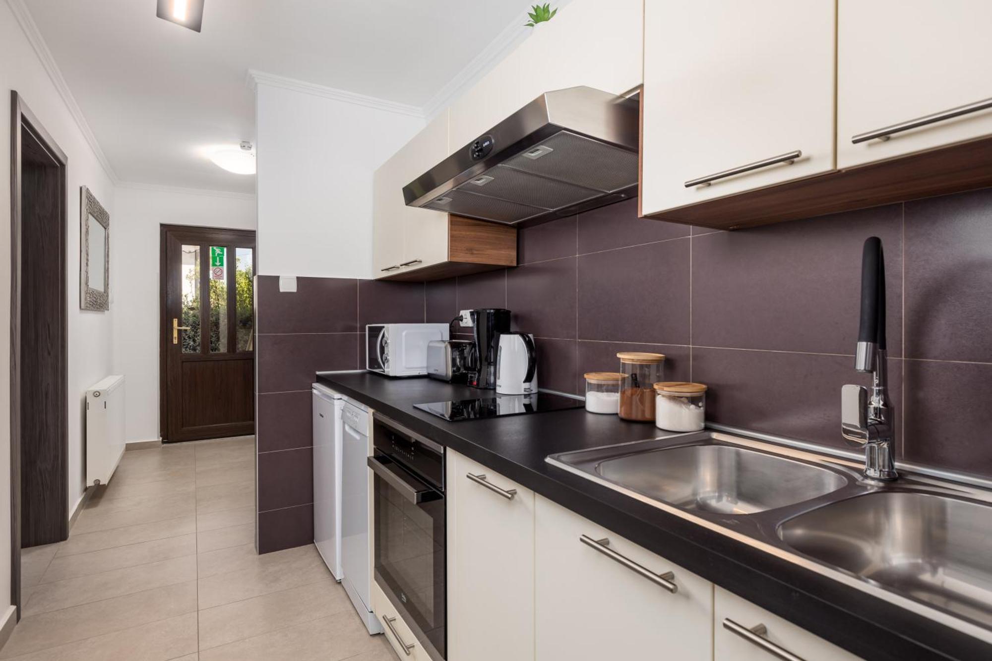 Mladenka Apartment Кралевица Екстериор снимка